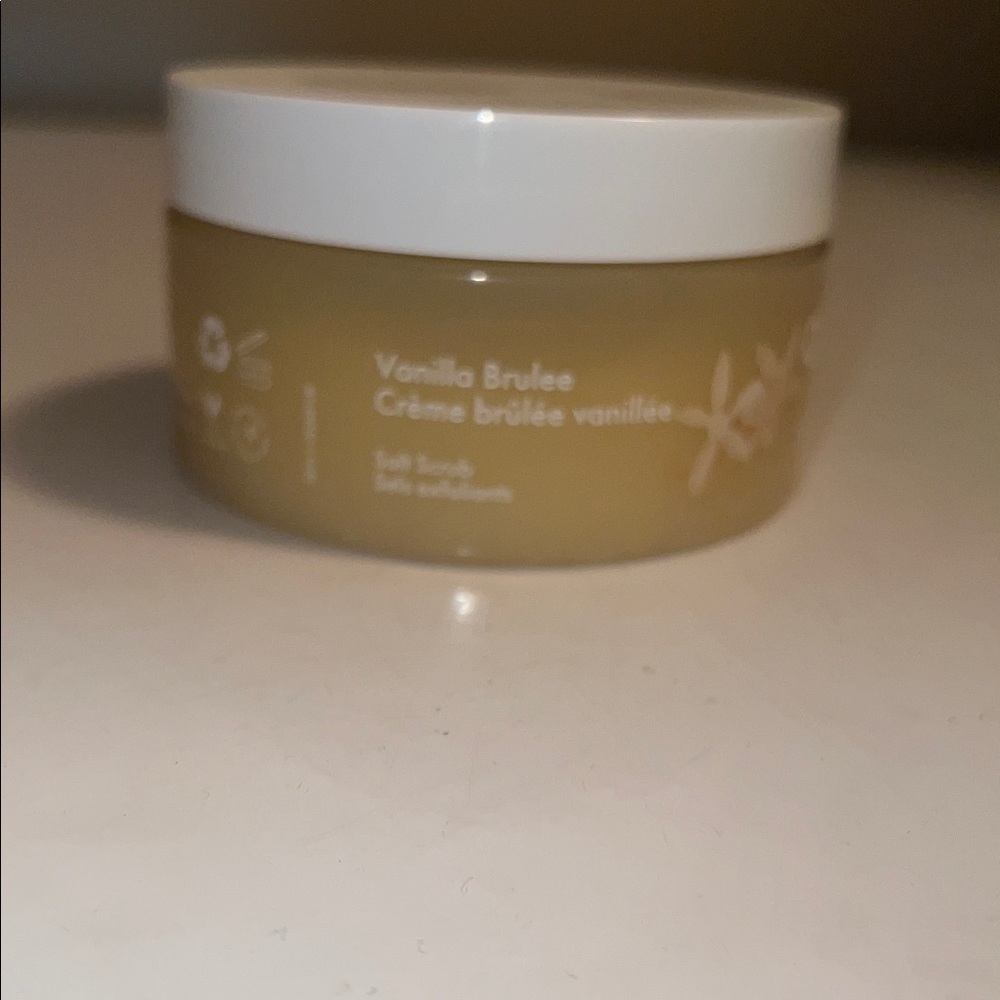$5 Bundle Add on- Quo Vanilla Brûlée Salt Scrub - Picture 2 of 4